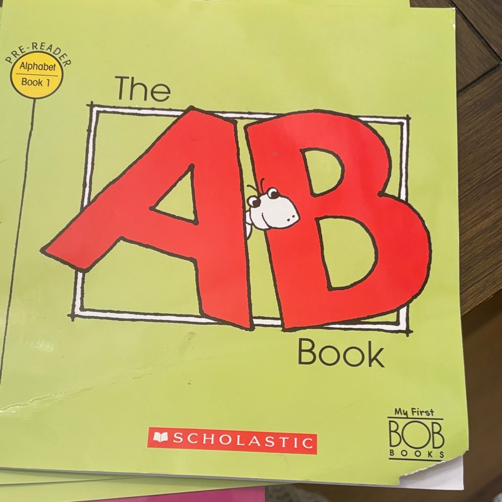 Scholastic BOB Books Pre-Reader Set - Yellow and Red - Picture 3 of 7